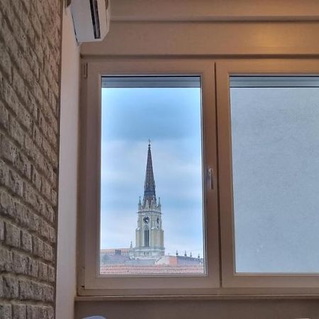 Grove II Apartment = Strict City Centre Novi Sad Bagian luar foto