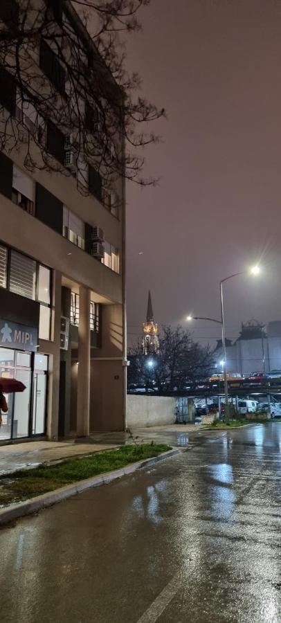 Grove II Apartment = Strict City Centre Novi Sad Bagian luar foto